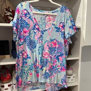 Lilly Pulitzer Blue and Pink Floral Short Sleeve Top